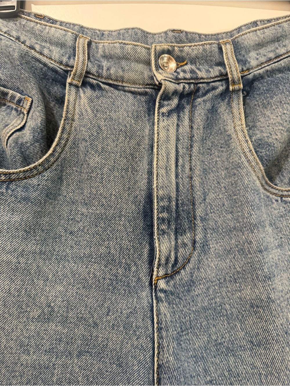Maison Martin Margiela Distressed Light Blue Straight-Leg Jeans - Picture 5 of 7